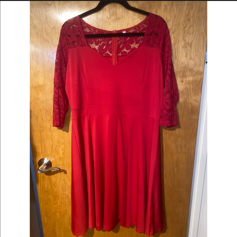Red sweetheart dress with lace 3/4 sleeves